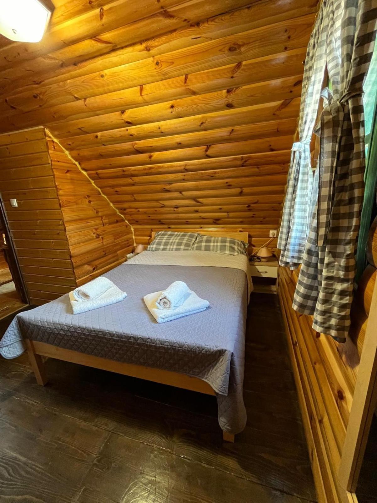 Апартаменты Wooden House Ante Self Check - In And Check - Out Оточац Экстерьер фото