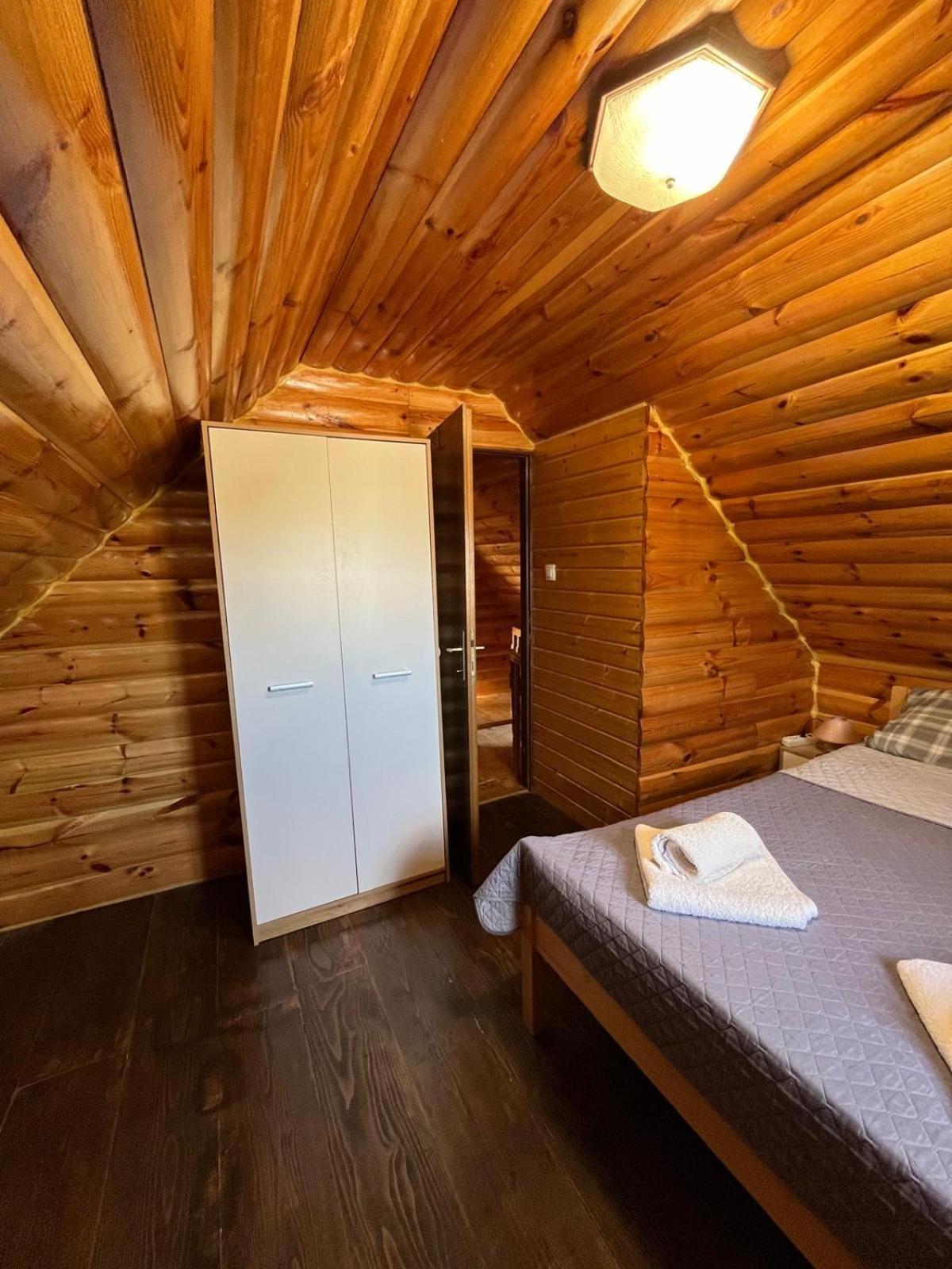 Апартаменты Wooden House Ante Self Check - In And Check - Out Оточац Экстерьер фото